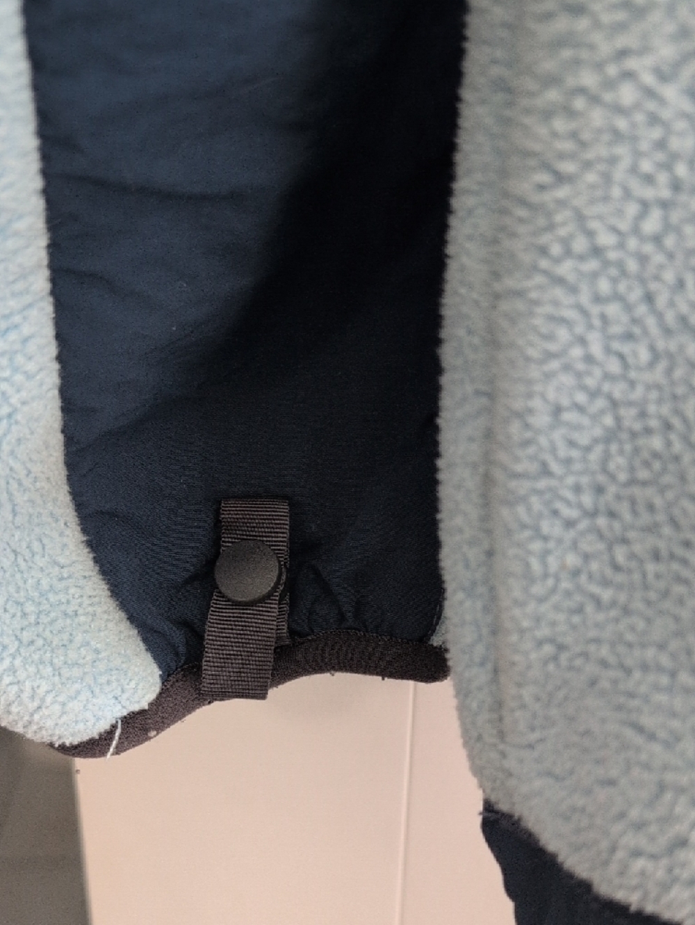 The North Face Light Blue and Teal Hooded Fleece Jacket - Picture 6 of 7
